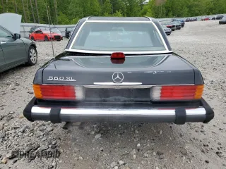 1986 Mercedes-Benz 560 SL z VIN WDBBA48D2GA050261, wystawiony jako Copart lot #58388025 z przebiegiem 199 750 mil mil oraz Tytuł czysty. Historia ofert i sprzedaży dostępna na DreamBid. Obrazek 6.