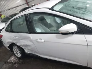 2016 Ford Focus SE с VIN 1FADP3F22GL211156, выставлен на аукционе IAAI как лот 42502613 с пробегом 121 224 миль миль и . История ставок и продаж доступна на DreamBid. Изображение 13.