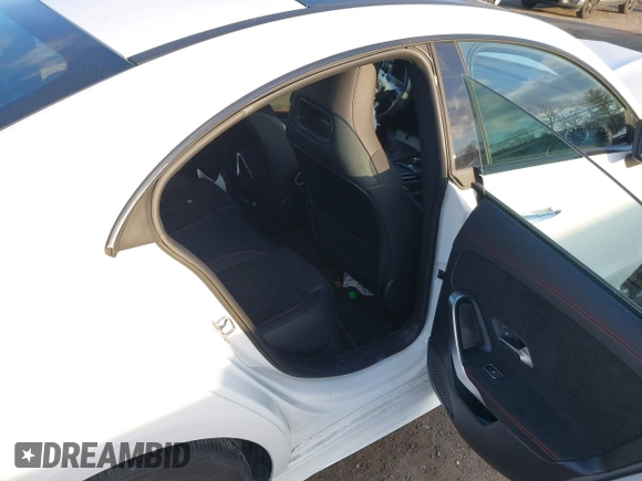 2024 Mercedes-Benz CLA 250 z VIN W1K5J4HB7RN450668, wystawiony jako IAAI lot #41333911 z przebiegiem 10 819 mil mil oraz . Historia ofert i sprzedaży dostępna na DreamBid. Obrazek 8.