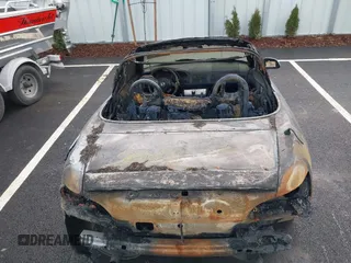 2005 Honda S2000 с VIN JHMAP21485S001159, выставлен на аукционе IAAI как лот 38590034 с пробегом Не указан миль и . История ставок и продаж доступна на DreamBid. Изображение 6.