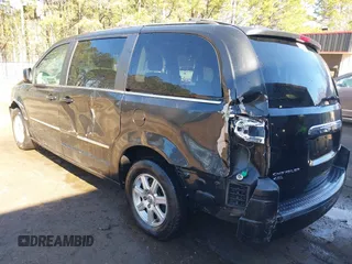 2010 Chrysler Town & Country Touring with VIN 2A4RR5DX0AR320261, listed as a IAAI auction lot 41816276 with 260,000 mi miles. Bid and sale history available at carsss.com. Image 6.