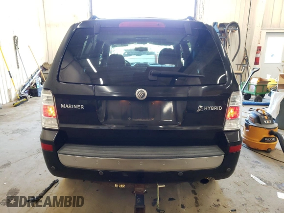2008 Mercury Mariner with VIN 4M2CU39H58KJ48201, listed as a Copart auction lot 72700284 with 227,502 mi miles and Non repairable. Bid and sale history available at DreamBid. Image 6.