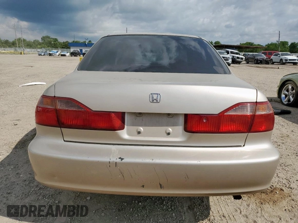 2000 Honda Accord LX z VIN 1HGCG5640YA035354, wystawiony jako Copart lot #58934115 z przebiegiem 167 536 mil mil oraz Szkoda całkowita • Salvage title. Historia ofert i sprzedaży dostępna na DreamBid. Obrazek 6.