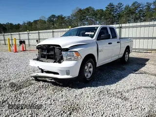 2018 Ram 1500 Tradesman z VIN 1C6RR6FG1JS211256, wystawiony jako Copart lot #49769185 z przebiegiem 171 115 mil mil oraz Szkoda całkowita • Salvage title. Historia ofert i sprzedaży dostępna na DreamBid. Obrazek 13.