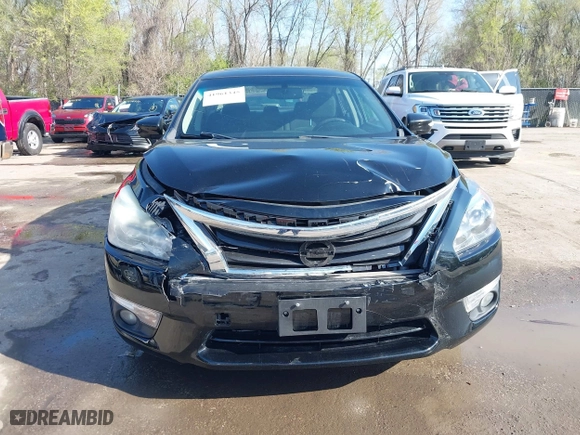 2015 Nissan Altima 2.5 S with VIN 1N4AL3AP6FC597080, listed as a IAAI auction lot 41961345 with 161,016 mi miles. Bid and sale history available at carsss.com. Image 12.