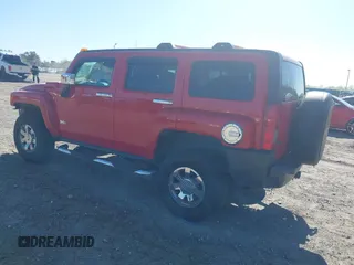 2006 Hummer H3 with VIN 5GTDN136968305363, listed as a IAAI auction lot 41890258 with 150,000 mi miles. Bid and sale history available at carsss.com. Image 3.