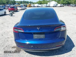 2019 Tesla Model 3 Mid Range with VIN 5YJ3E1EA6KF402308, listed as a IAAI auction lot 40077902 with 89,794 mi miles and . Bid and sale history available at carsss.com. Image 16.