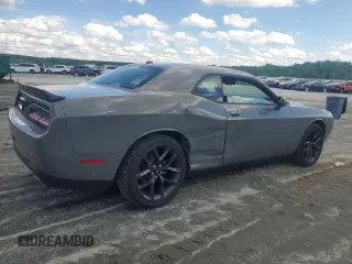 2019 Dodge Challenger SXT z VIN 2C3CDZAG5KH604003, wystawiony jako Copart lot #56694895 z przebiegiem 63 409 mil mil oraz Szkoda całkowita • Salvage title. Historia ofert i sprzedaży dostępna na DreamBid. Obrazek 3.