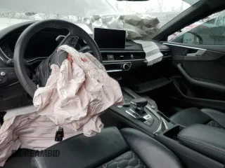 2019 Audi RS 5 z VIN WUAPWAF58KA902370, wystawiony jako Copart lot #46955635 z przebiegiem Nie podano mil oraz Szkoda całkowita • Salvage title. Historia ofert i sprzedaży dostępna na DreamBid. Obrazek 8.