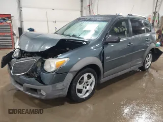 2007 Pontiac Vibe with VIN 5Y2SL65877Z421799, listed as a IAAI auction lot 41675306 with 210,216 mi miles. Bid and sale history available at carsss.com. Image 2.