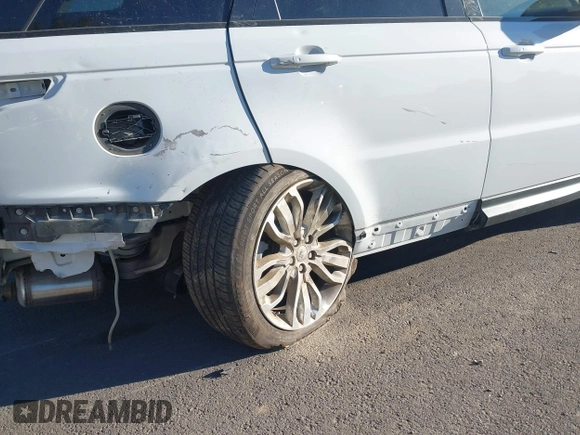 2016 Land Rover Range Rover Sport HSE z VIN SALWR2VF7GA567330, wystawiony jako IAAI lot #41058742 z przebiegiem 27 088 mil mil oraz . Historia ofert i sprzedaży dostępna na DreamBid. Obrazek 19.