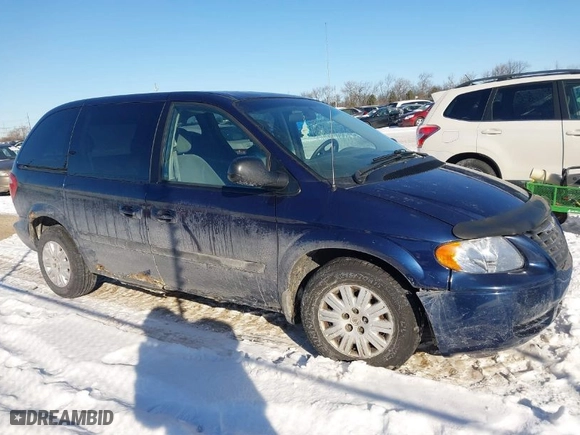 2006 Chrysler Town & Country SWB with VIN 1A4GP45R86B517370, listed as a IAAI auction lot 41638601 with NaN miles. Bid and sale history available at carsss.com. Image 12.