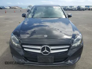 2018 Mercedes-Benz C with VIN 55SWF4JB2JU248767, listed as a Copart auction lot 49013685 with 29,055 mi miles and Clean Title. Bid and sale history available at carsss.com. Image 5.
