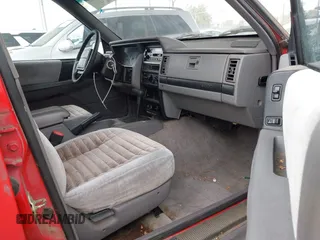 1995 Jeep Grand Cherokee Laredo с VIN 1J4FX58S7SC662775, выставлен на аукционе IAAI как лот 42750392 с пробегом 251 795 миль миль и . История ставок и продаж доступна на DreamBid. Изображение 5.