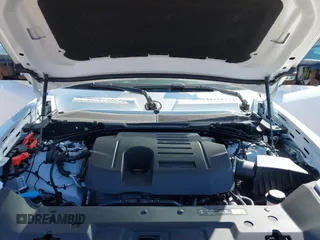 2024 Land Rover Defender S with VIN SALEJ7EU6R2339332, listed as a IAAI auction lot 41789041 with 1,752 mi miles and . Bid and sale history available at DreamBid. Image 10.