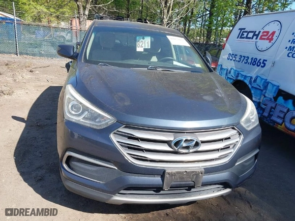 2018 Hyundai Santa Fe Sport 2.4L with VIN 5NMZT3LB7JH076930, listed as a IAAI auction lot 42057872 with 136,343 mi miles. Bid and sale history available at carsss.com. Image 6.