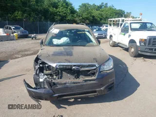 2018 Subaru Forester z VIN JF2SJABC6JH422894, wystawiony jako IAAI lot #42548743 z przebiegiem 66 628 mil mil oraz . Historia ofert i sprzedaży dostępna na DreamBid. Obrazek 12.