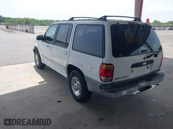 2000 Ford Explorer XLT with VIN 1FMZU63E8YZA21820, listed as a IAAI auction lot 42619468 with 207,542 mi miles and . Bid and sale history available at DreamBid. Image 3.