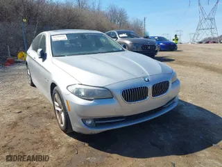 2012 BMW 5 Series 528i xDrive with VIN WBAXH5C5XCDW10753, listed as a IAAI auction lot 41780558 with 91,874 mi miles. Bid and sale history available at carsss.com. Image 6.