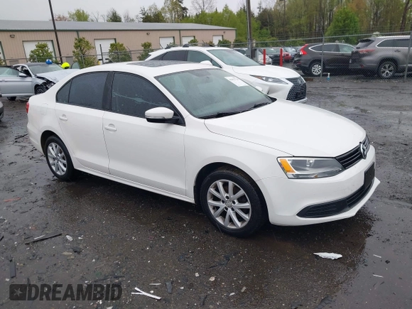 2011 Volkswagen Jetta Sedan SE w/Convenience & Sunroof PZEV with VIN 3VWDZ7AJ4BM385356, listed as a IAAI auction lot 42012728 with 169,045 mi miles. Bid and sale history available at carsss.com. Image 1.