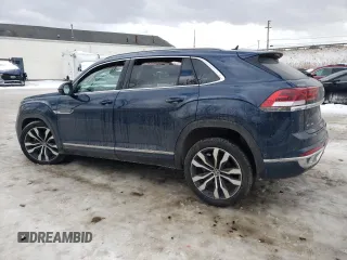 2021 Volkswagen Atlas SEL Premium R-Line with VIN 1V2FE2CA3MC206217, listed as a Copart auction lot 42675215 with 61,723 mi miles and Salvage title. Bid and sale history available at DreamBid. Image 2.