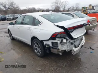 2024 Honda Accord EX с VIN 1HGCY1F30RA001414, выставлен на аукционе IAAI как лот 41188008 с пробегом 22 837 миль миль и . История ставок и продаж доступна на DreamBid. Изображение 3.