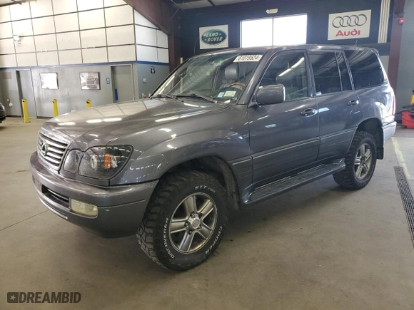 2006 Lexus LX 470 with VIN JTJHT00W964017117, listed as a Copart auction lot 61019524 with 207,767 mi miles and Salvage Title. Bid and sale history available at carsss.com. Image 1.