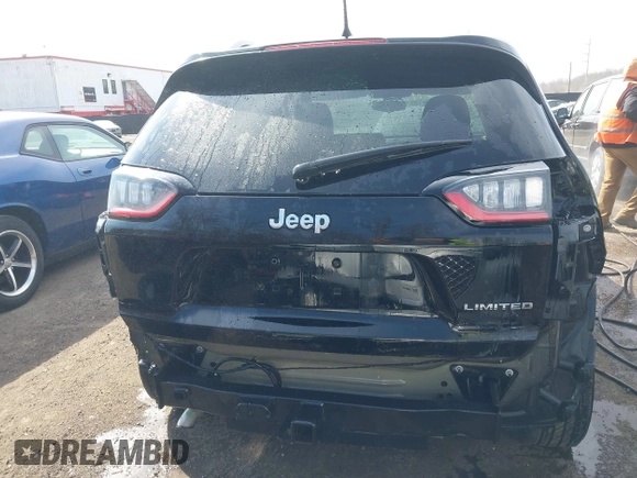 2019 Jeep Cherokee Limited с VIN 1C4PJLDBXKD433958, выставлен на аукционе IAAI как лот 41718399 с пробегом 135 977 миль миль и . История ставок и продаж доступна на DreamBid. Изображение 17.