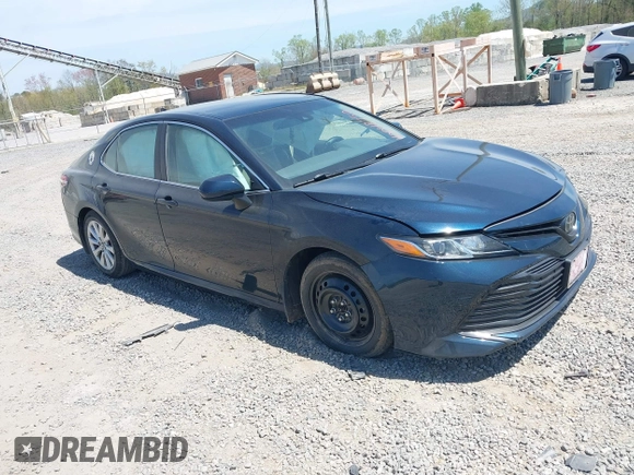 2019 Toyota Camry LE z VIN 4T1B11HK7KU269928, wystawiony jako IAAI lot #42048750 z przebiegiem 102 585 mil mil oraz . Historia ofert i sprzedaży dostępna na DreamBid. Obrazek 1.