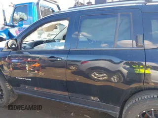 2014 Jeep Compass Latitude with VIN 1C4NJDEB2ED626380, listed as a IAAI auction lot 41675908 with 90,153 mi miles. Bid and sale history available at carsss.com. Image 15.
