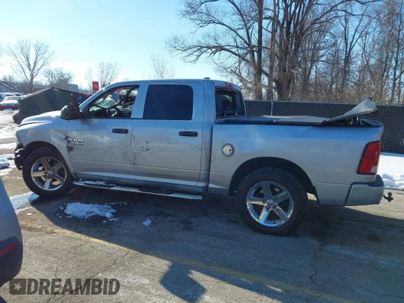 2013 Ram 1500 Express z VIN 1C6RR6KT8DS571308, wystawiony jako IAAI lot #41283164 z przebiegiem 134 173 mil mil oraz . Historia ofert i sprzedaży dostępna na DreamBid. Obrazek 14.