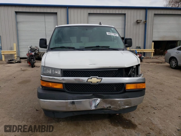 2018 Chevrolet Express Passenger LT с VIN 1GAZGPFG0J1280071, выставлен на аукционе Copart как лот 44277365 с пробегом 141 364 миль миль и Списание • Salvage title. История ставок и продаж доступна на DreamBid. Изображение 5.