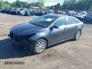 2019 Kia Forte LXS z VIN 3KPF24AD0KE087972, wystawiony jako IAAI lot #42252390 z przebiegiem 118 537 mil mil oraz . Historia ofert i sprzedaży dostępna na DreamBid. Obrazek 18.