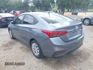 2020 Hyundai Accent SE with VIN 3KPC24A67LE117880, listed as a IAAI auction lot 41924657 with 98,056 mi miles. Bid and sale history available at carsss.com. Image 3.