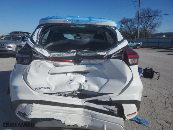 2022 Nissan Kicks S with VIN 3N1CP5BV5NL526071, listed as a Copart auction lot 46043125 with 43,544 mi miles and Salvage Title. Bid and sale history available at carsss.com. Image 6.