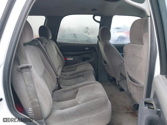 2003 GMC Yukon SLT with VIN 1GKEC13T73R281551, listed as a IAAI auction lot 41522305 with 214,489 mi miles. Bid and sale history available at carsss.com. Image 8.