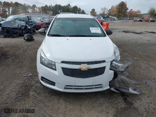 2013 Chevrolet Cruze LS with VIN 1G1PA5SHXD7220764, listed as a IAAI auction lot 40736688 with 100,969 mi miles. Bid and sale history available at carsss.com. Image 12.