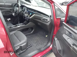 2023 Chevrolet Bolt EV 2LT z VIN 1G1FX6S08P4119657, wystawiony jako IAAI lot #41475032 z przebiegiem 27 504 mil mil oraz . Historia ofert i sprzedaży dostępna na DreamBid. Obrazek 5.