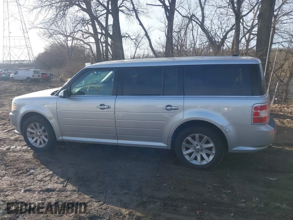 2012 Ford Flex SEL z VIN 2FMHK6CC2CBD01728, wystawiony jako IAAI lot #41493285 z przebiegiem 278 000 mil mil oraz . Historia ofert i sprzedaży dostępna na DreamBid. Obrazek 14.