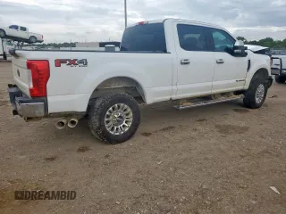 2017 Ford F-250 Lariat with VIN 1FT7W2BT8HED31603, listed as a Copart auction lot 62475025 with 105,293 mi miles and Salvage title. Bid and sale history available at DreamBid. Image 3.
