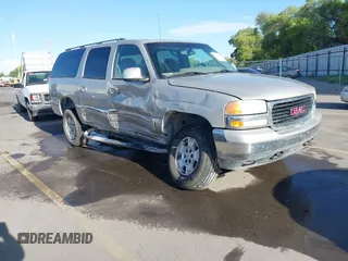 2004 GMC Yukon XL SLT with VIN 1GKFK16Z94R118702, listed as a IAAI auction lot 40214200 with 209,573 mi miles. Bid and sale history available at carsss.com. Image 1.