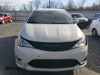 2020 Chrysler Pacifica Launch Edition z VIN 2C4RC3BG7LR288488, wystawiony jako Copart lot #86993824 z przebiegiem 32 589 mil mil oraz Szkoda całkowita • Salvage title. Historia ofert i sprzedaży dostępna na DreamBid. Obrazek 5.