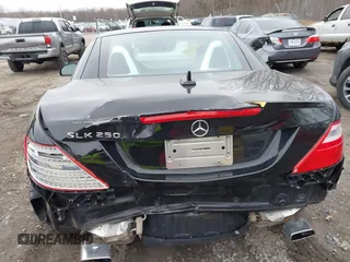 2015 Mercedes-Benz SLK-Class SLK 250 with VIN WDDPK4HA5FF111457, listed as a IAAI auction lot 41816350 with 35,524 mi miles. Bid and sale history available at carsss.com. Image 6.