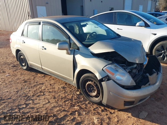 2008 Nissan Versa 1.8 S with VIN 3N1BC11E28L351929, listed as a IAAI auction lot 41431407 with 86,426 mi miles. Bid and sale history available at carsss.com. Image 1.