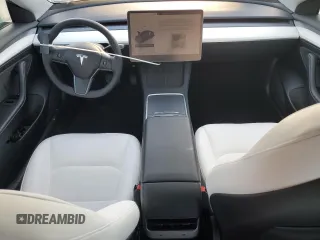 2023 Tesla Model 3 z VIN 5YJ3E1EA0PF620784, wystawiony jako Copart lot #49323115 z przebiegiem 69 263 mil mil oraz Szkoda całkowita • Salvage title. Historia ofert i sprzedaży dostępna na DreamBid. Obrazek 8.