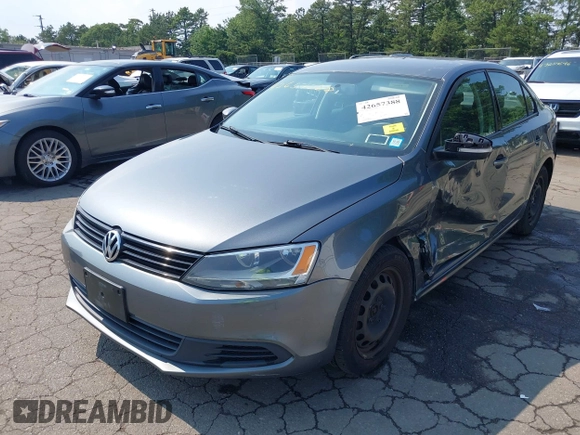 2014 Volkswagen Jetta SE with VIN 3VWD17AJ2EM274963, listed as a IAAI auction lot 42657388 with 138,482 mi miles and . Bid and sale history available at DreamBid. Image 18.