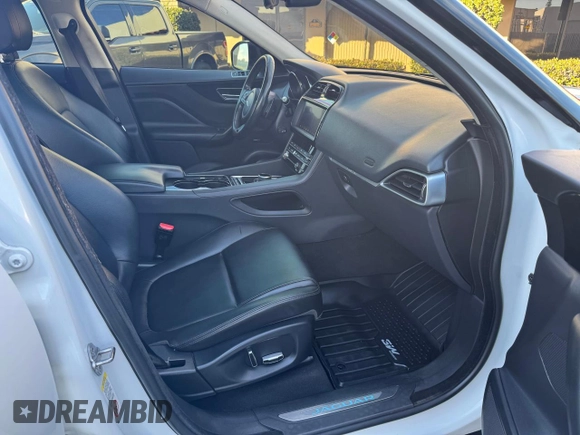 2019 Jaguar F-Pace 25t Premium с VIN SADCJ2FX2KA610557, выставлен на аукционе Copart как лот 62221895 с пробегом 78 592 миль миль и Списание • Salvage title. История ставок и продаж доступна на DreamBid. Изображение 5.