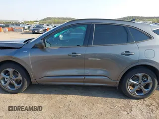 2024 Ford Escape ST-Line with VIN 1FMCU0MN1RUA41682, listed as a IAAI auction lot 41958924 with 19,529 mi miles and . Bid and sale history available at DreamBid. Image 15.