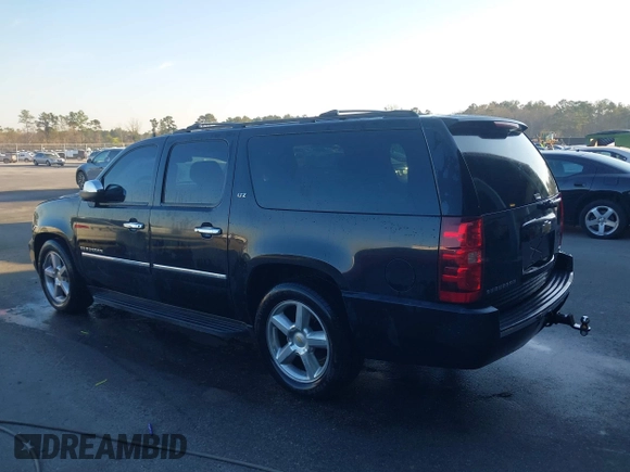 2010 Chevrolet Suburban LTZ with VIN 1GNUKKE37AR188966, listed as a IAAI auction lot 41833988 with 215,922 mi miles. Bid and sale history available at carsss.com. Image 3.