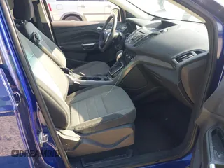 2013 Ford Escape SE with VIN 1FMCU9GX5DUD32339, listed as a IAAI auction lot 42614416 with 151,402 mi miles and . Bid and sale history available at DreamBid. Image 5.